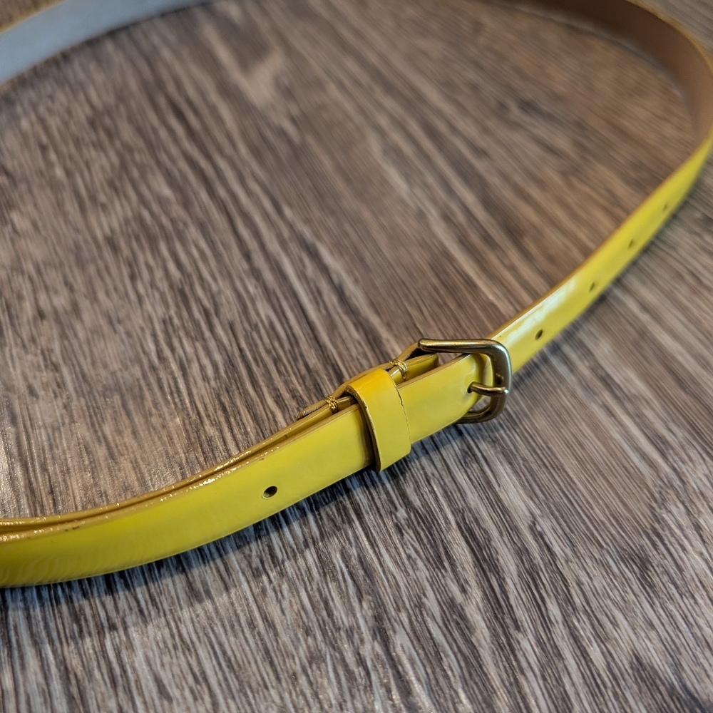 yellow J CREW patent leather belt M